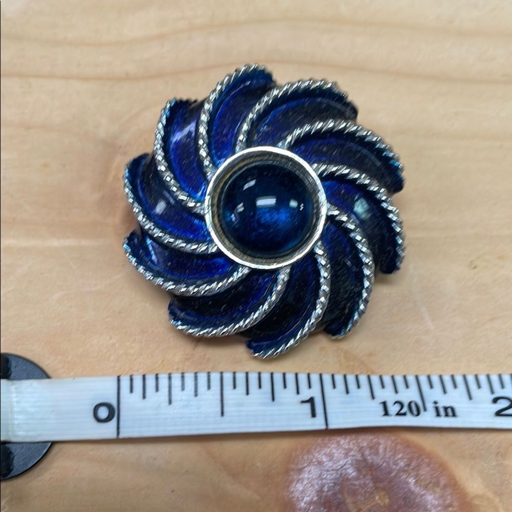 Vintage 1970s Avon "Moonwind" Blue and Silver Swirl Brooch/Hinged Scarf Clip